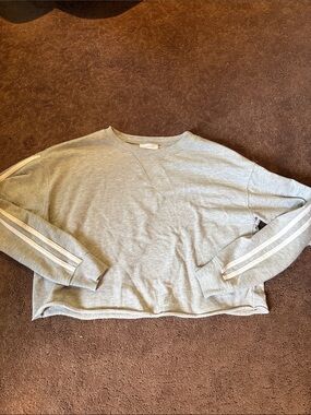 Colsie Light Gray Scoop Neck Sweatshirt with Cream Stripes